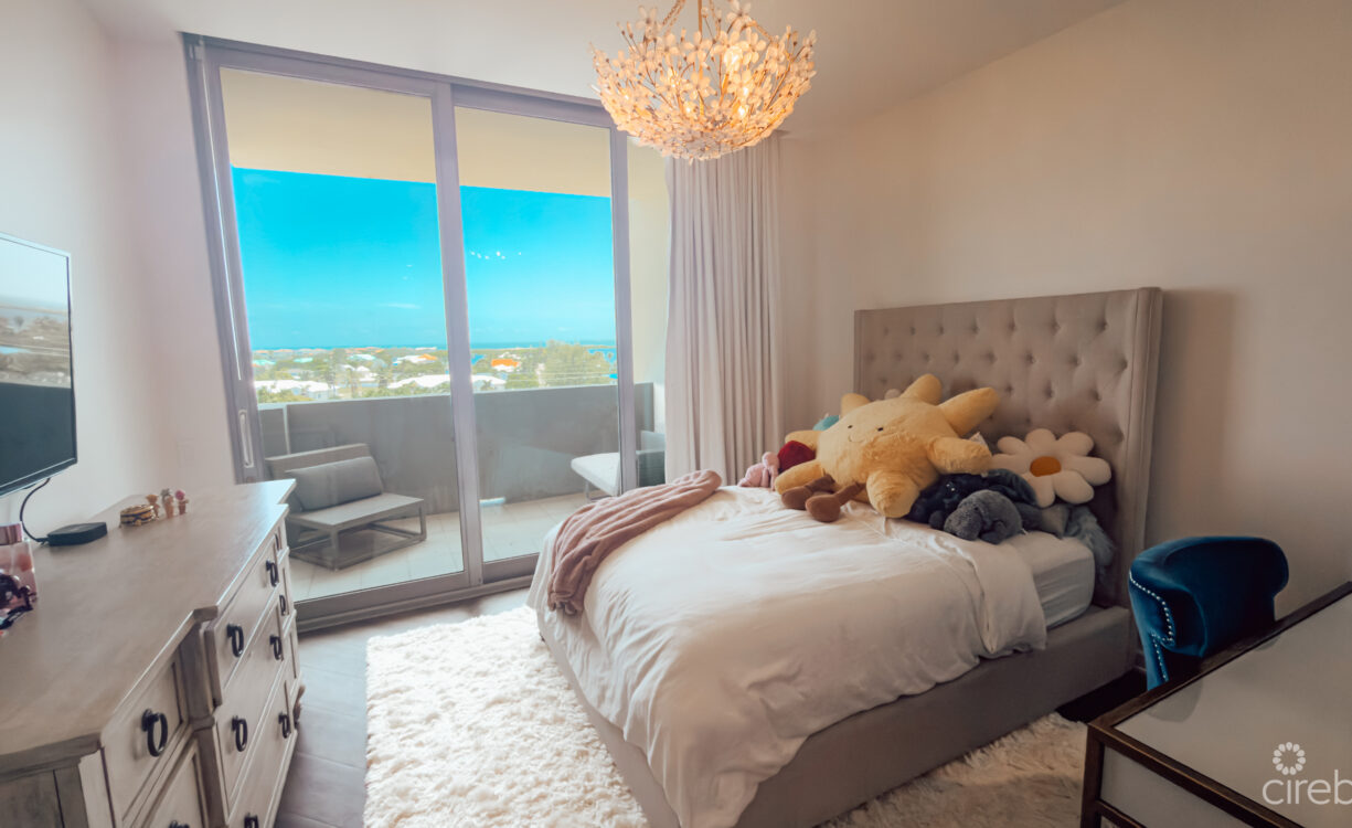 SEAFIRE 3 BEDROOM LUXURY RESIDENCE ON SEVEN MILE BEACH