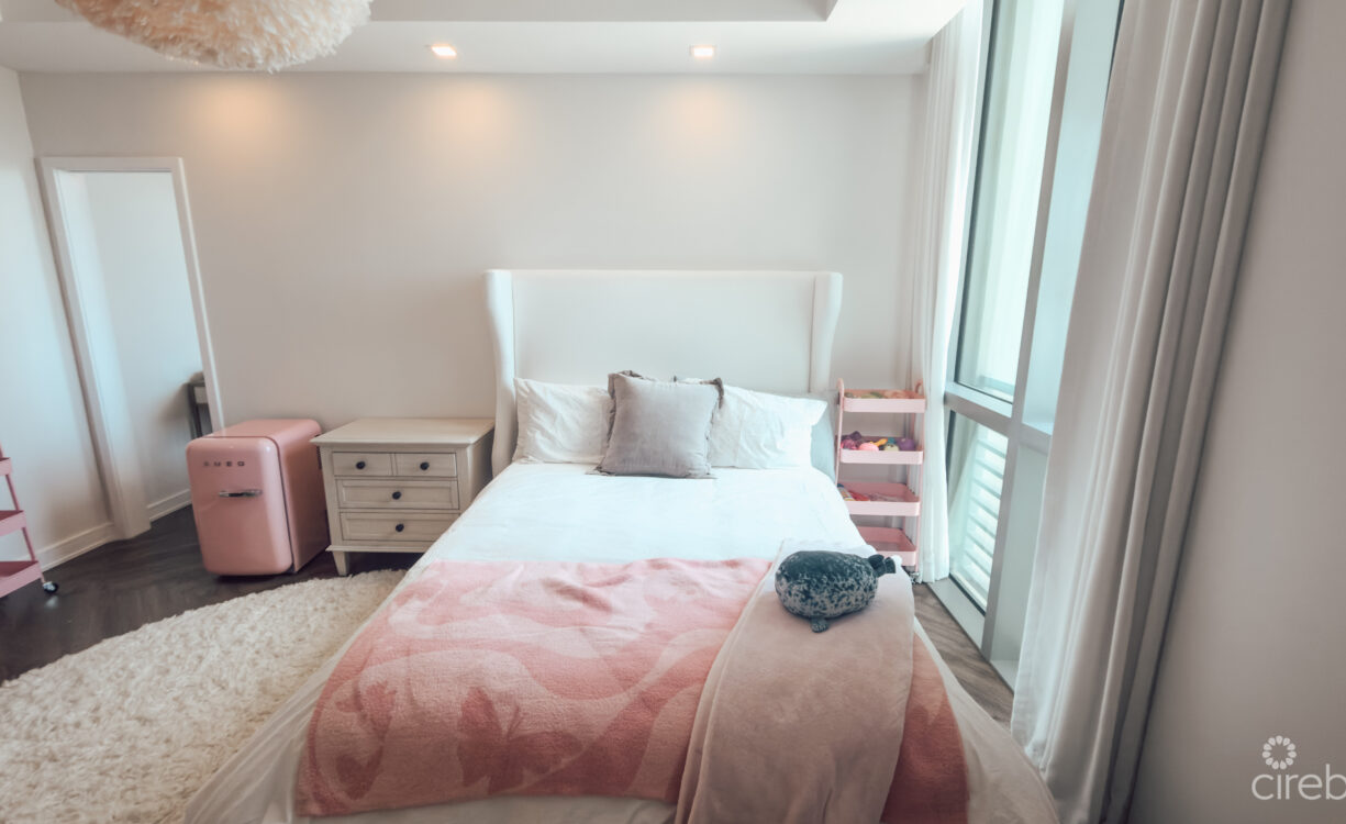 SEAFIRE 3 BEDROOM LUXURY RESIDENCE ON SEVEN MILE BEACH