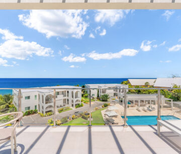 21 SUNSET POINT - TOP FLOOR UNIT - AMAZING VIEWS!!!