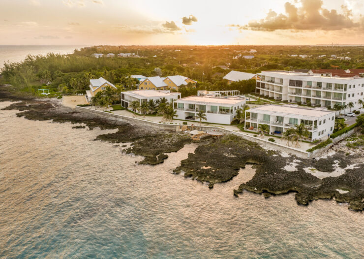 21 SUNSET POINT - TOP FLOOR UNIT - AMAZING VIEWS!!!