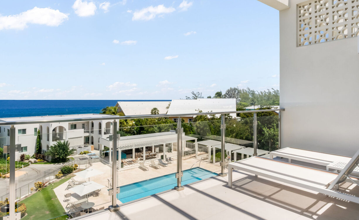 21 SUNSET POINT - TOP FLOOR UNIT - AMAZING VIEWS!!!