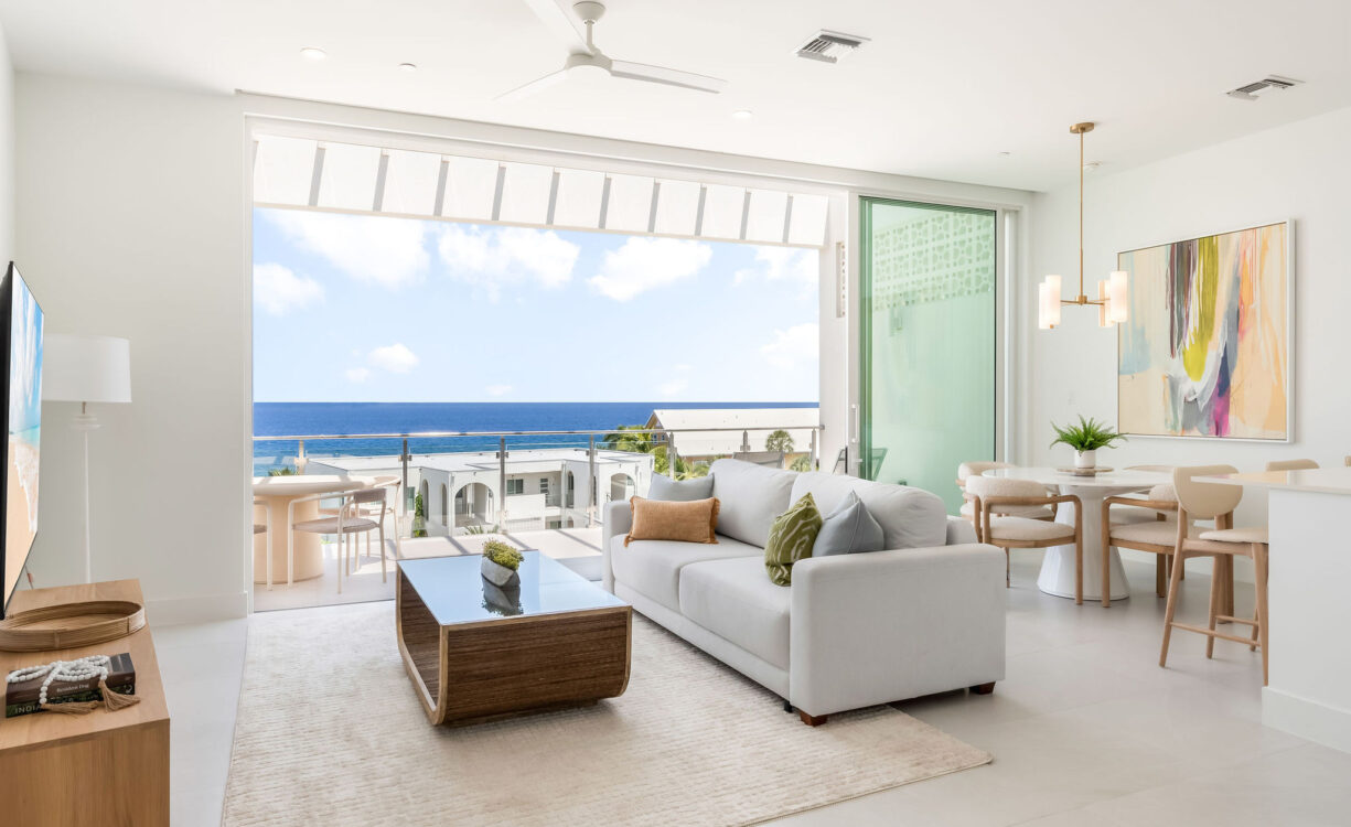 21 SUNSET POINT - TOP FLOOR UNIT - AMAZING VIEWS!!!