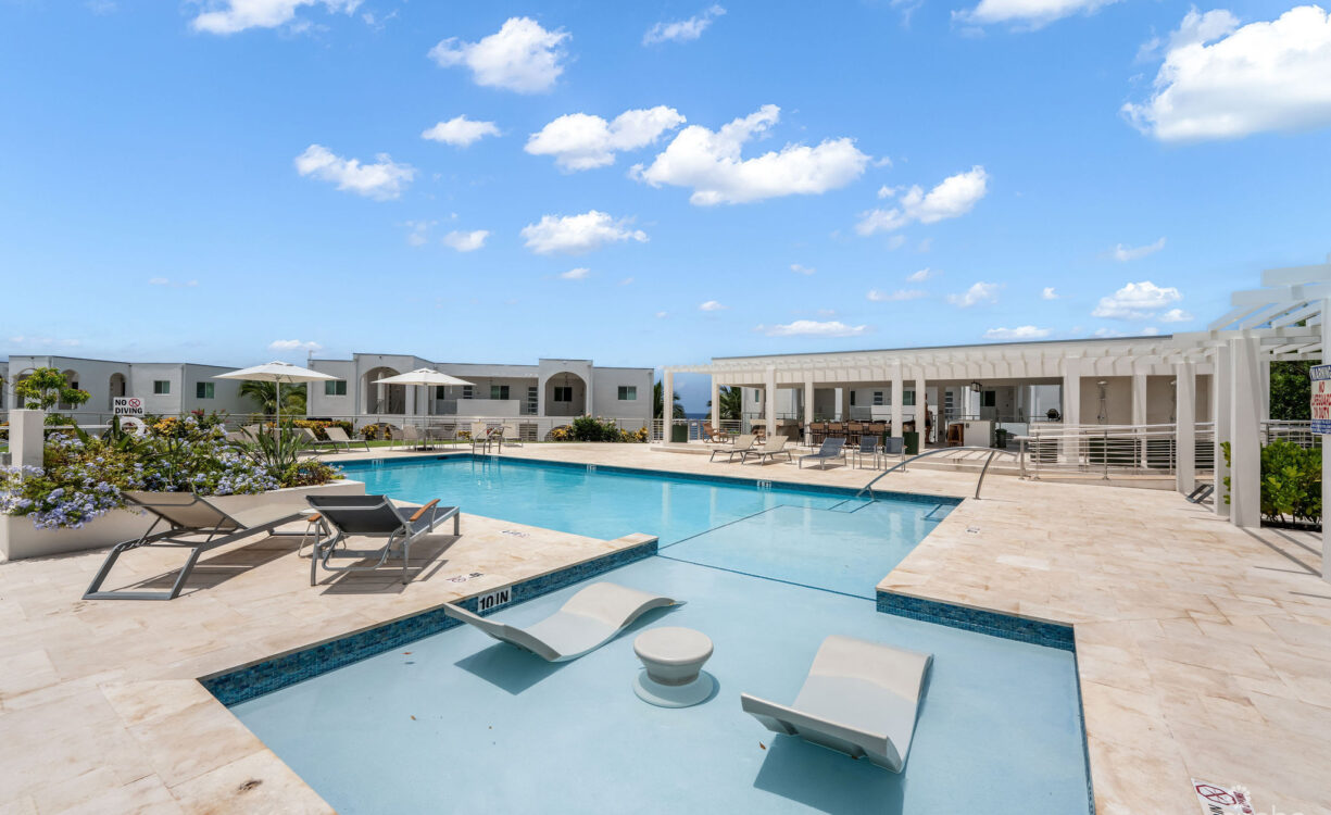21 SUNSET POINT - TOP FLOOR UNIT - AMAZING VIEWS!!!