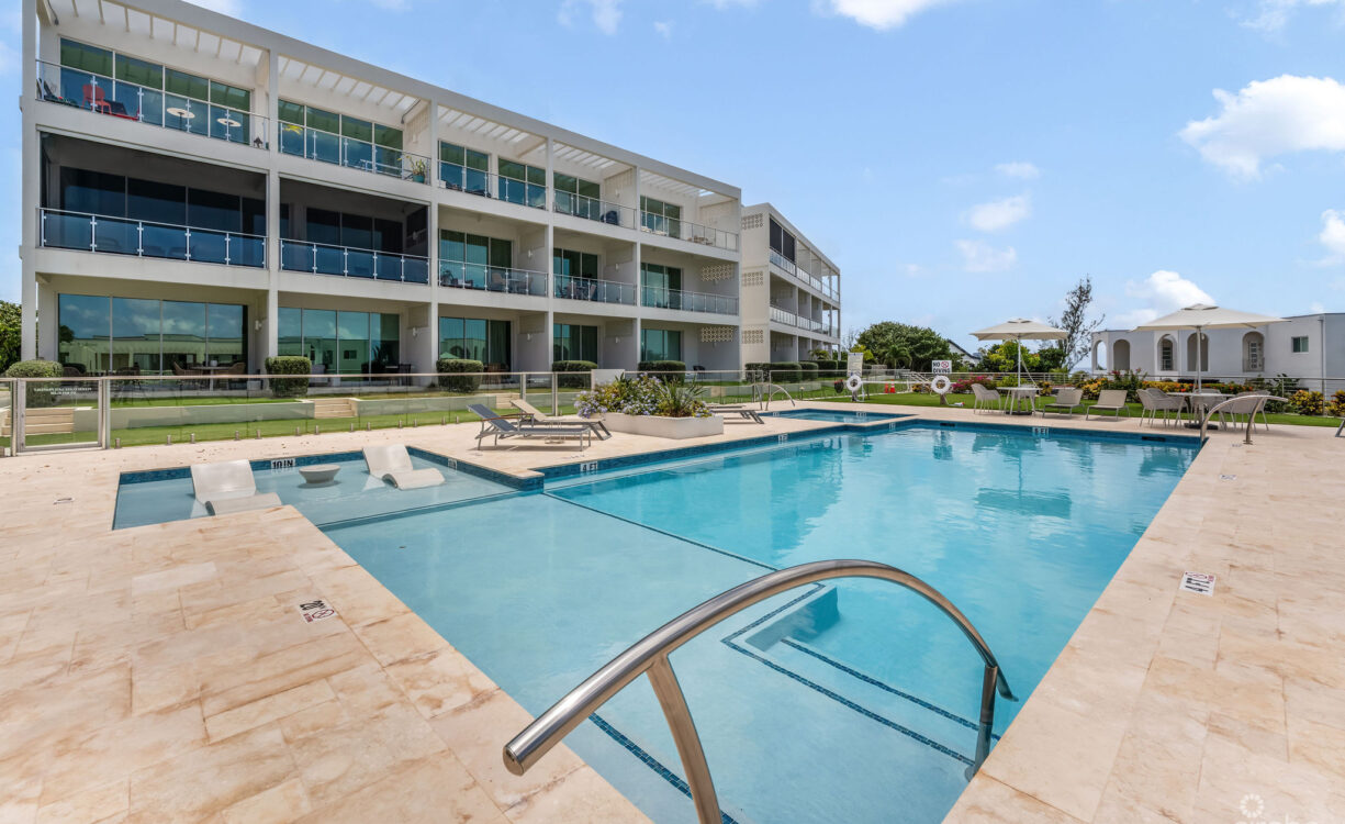 21 SUNSET POINT - TOP FLOOR UNIT - AMAZING VIEWS!!!