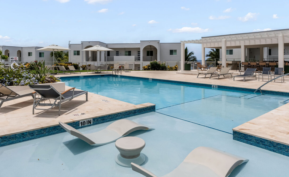 21 SUNSET POINT - TOP FLOOR UNIT - AMAZING VIEWS!!!