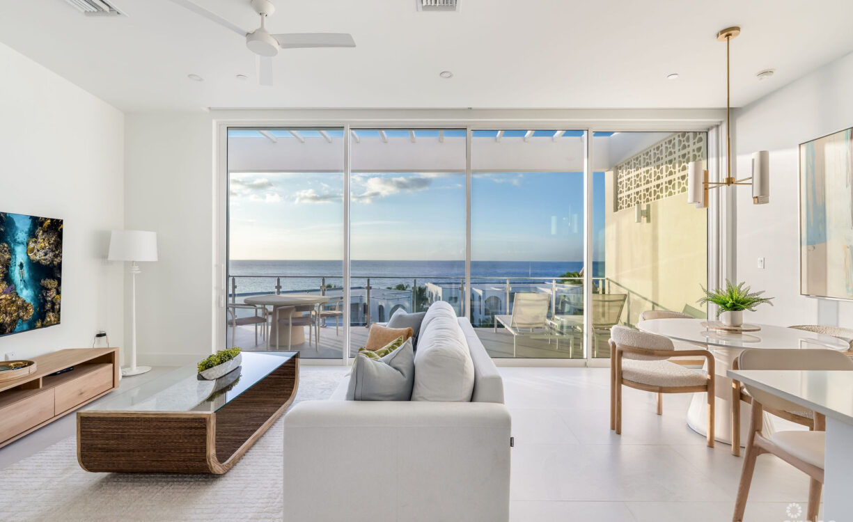 21 SUNSET POINT - TOP FLOOR UNIT - AMAZING VIEWS!!!