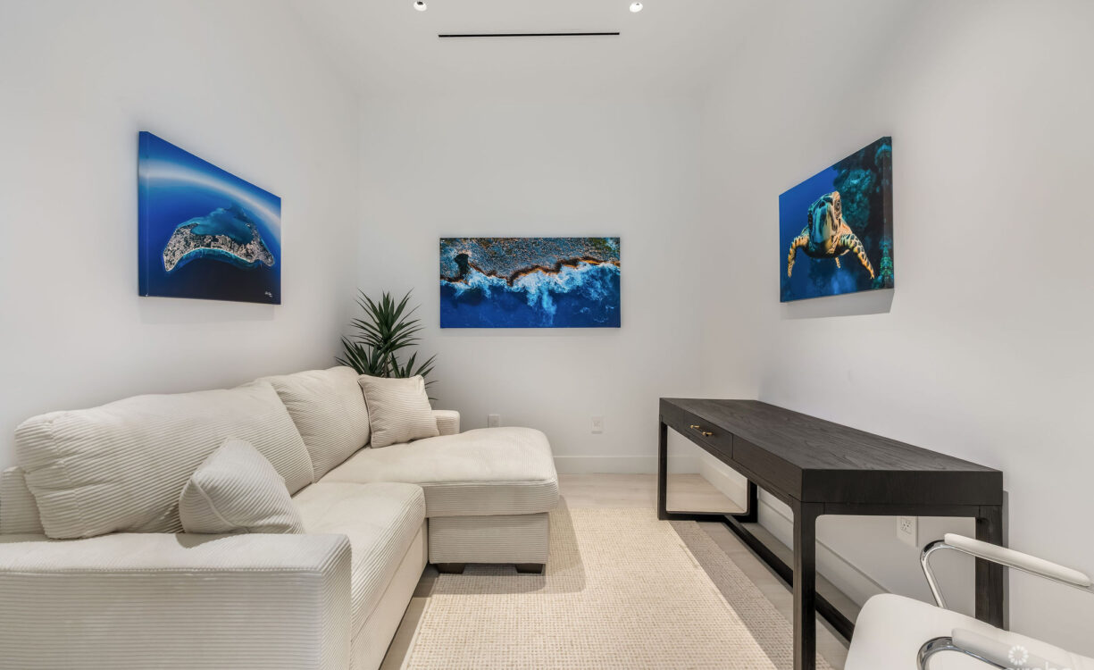 PINNACLE #34 BEACHFRONT PENTHOUSE WITH GARAGE