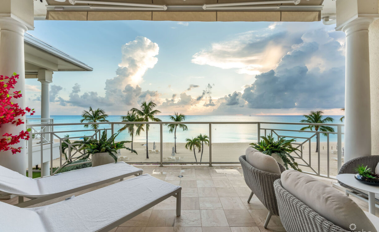 PINNACLE #34 BEACHFRONT PENTHOUSE WITH GARAGE