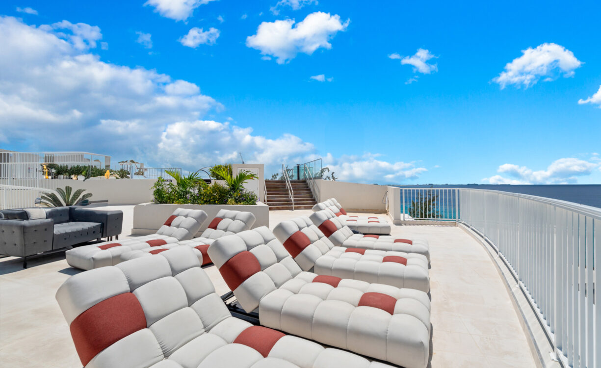 POINT WEST 26, OCEANFRONT CONDO