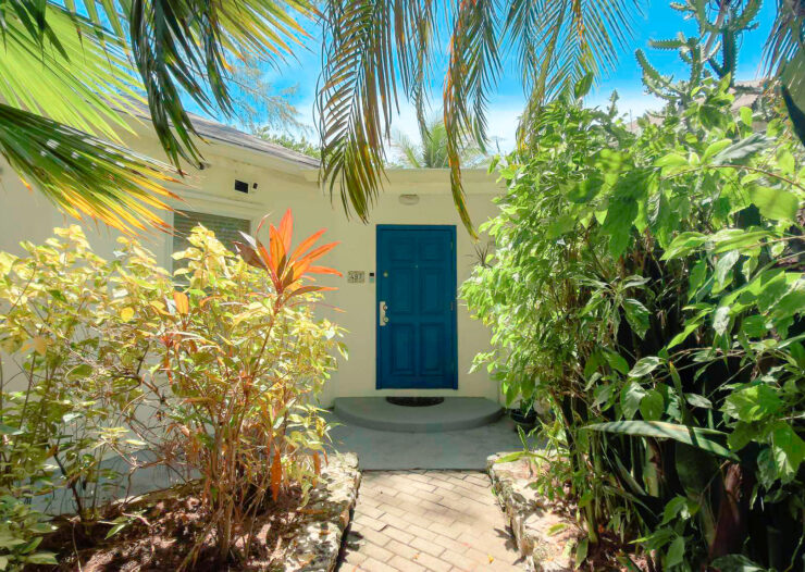 VILLA ADEL OCEANFRONT HOME
