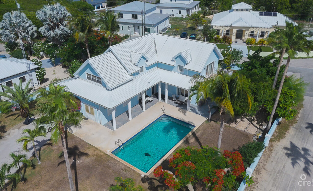 GLORIA MAY DRIVE FAMILY HOME