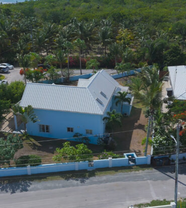 GLORIA MAY DRIVE FAMILY HOME