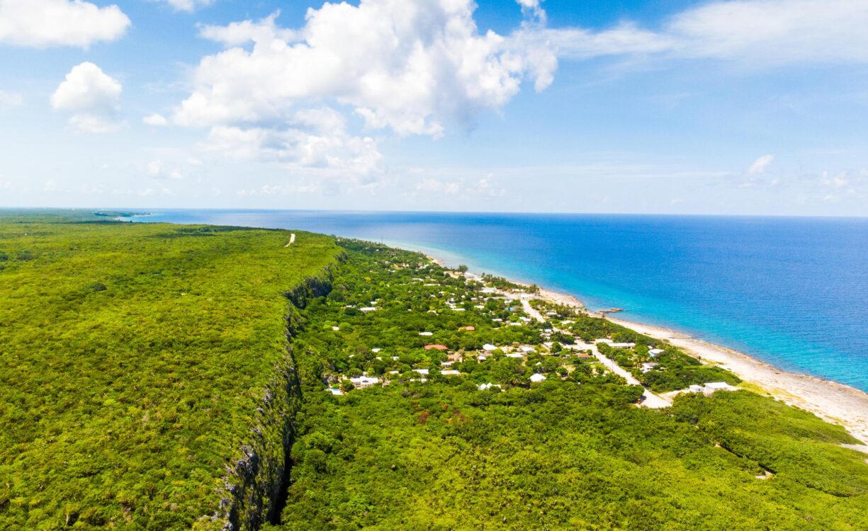 SELWORTHY GROVE 0.28, CAYMAN BRAC BLUFF