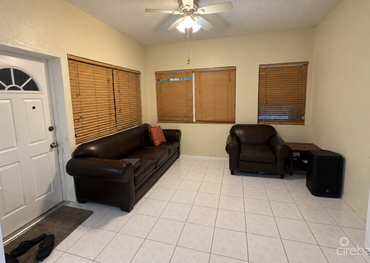 PEPI STREET DUPLEX (WITH DOCK)