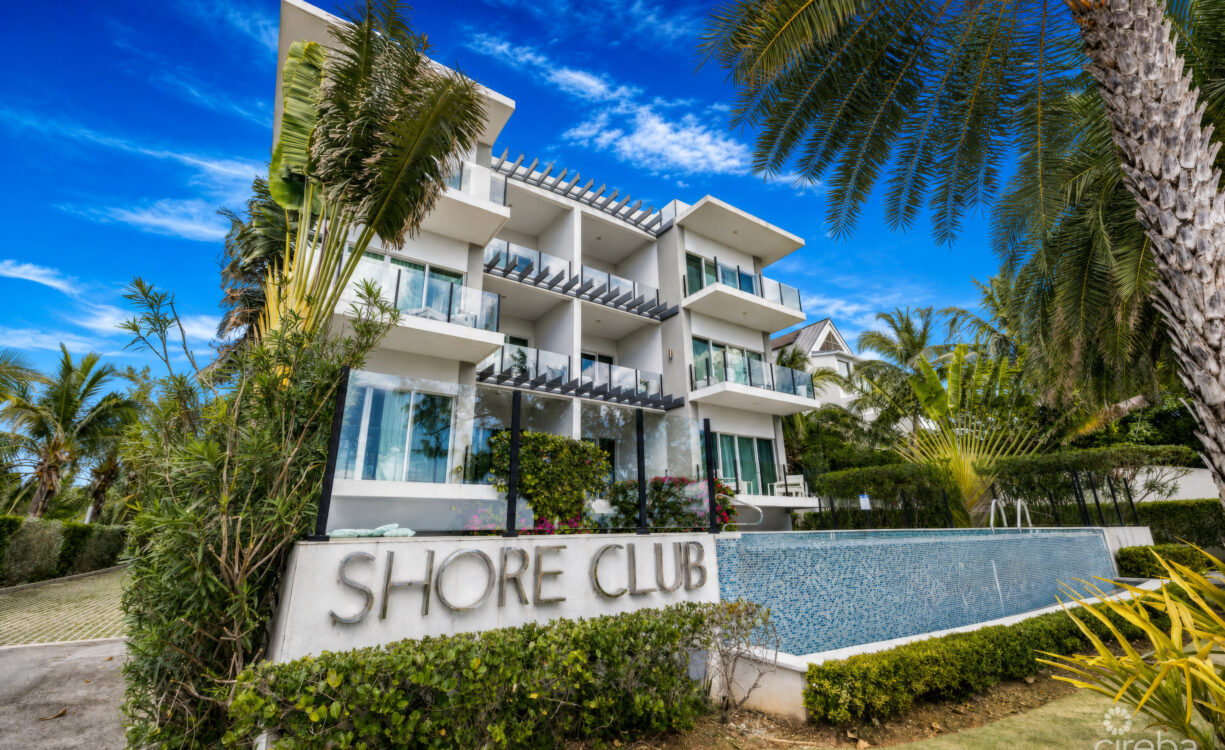 SHORE CLUB #6- OCEAN VIEW PENTHOUSE WITH PRIVATE ROOFTOP TERRACE