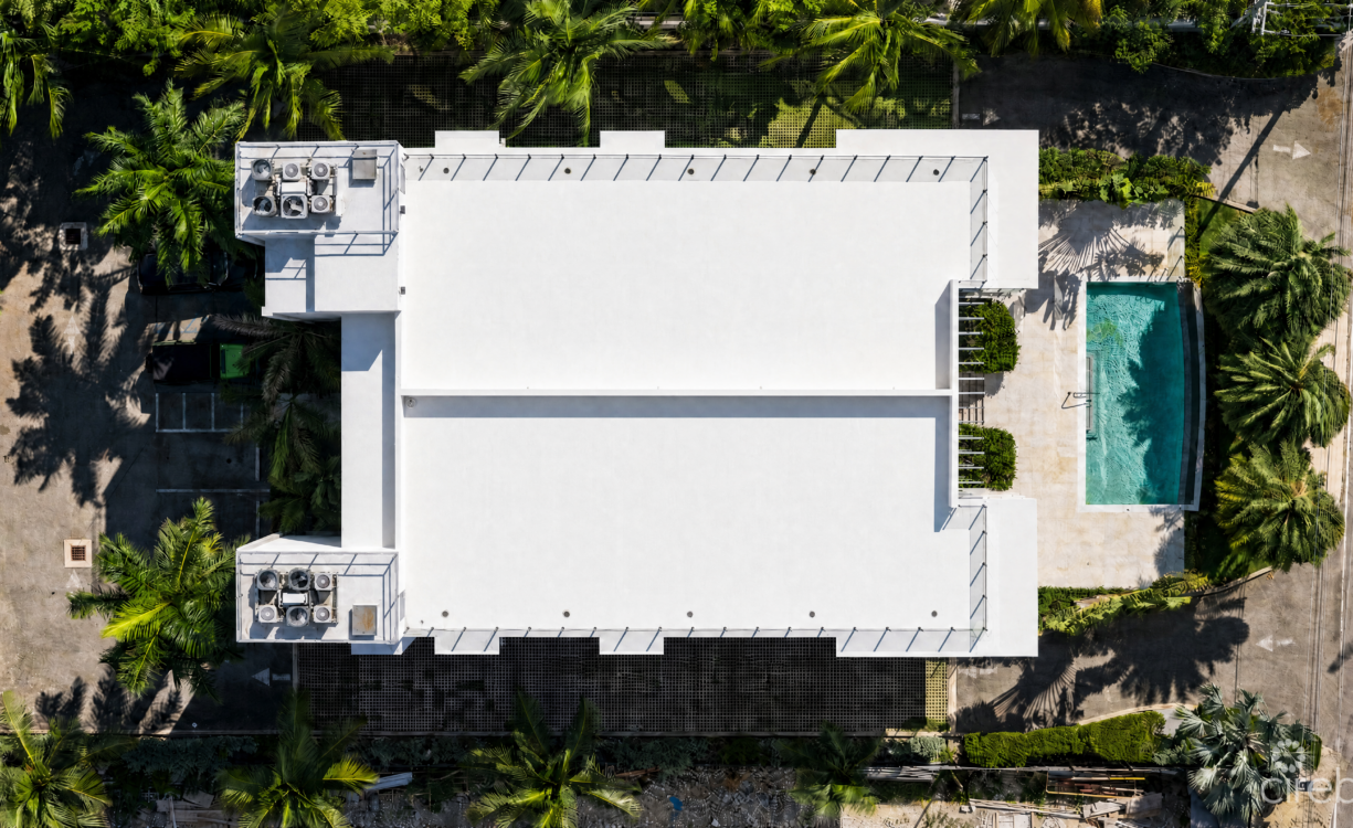 SHORE CLUB #6- OCEAN VIEW PENTHOUSE WITH PRIVATE ROOFTOP TERRACE