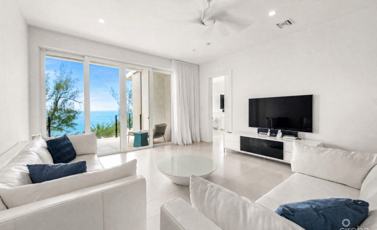 SHORE CLUB #6- OCEAN VIEW PENTHOUSE WITH PRIVATE ROOFTOP TERRACE