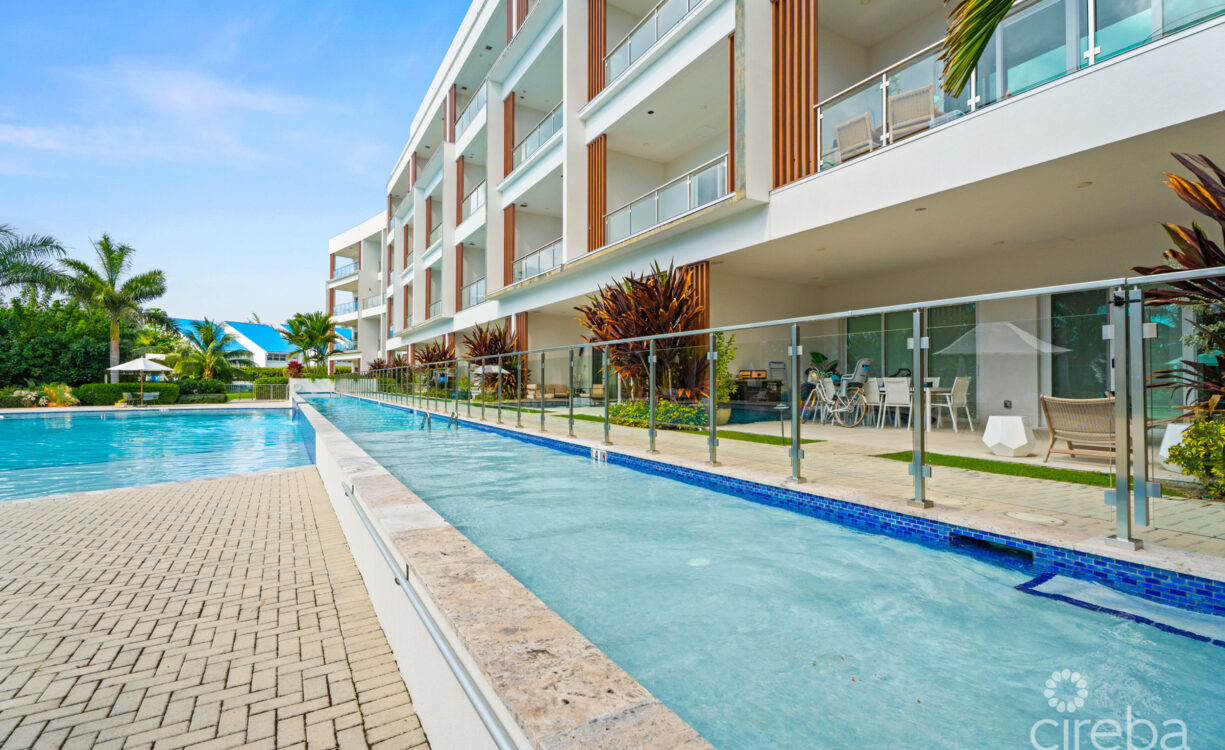 AURA  OCEANVIEW THREE BED TOWNHOME WITH DEN