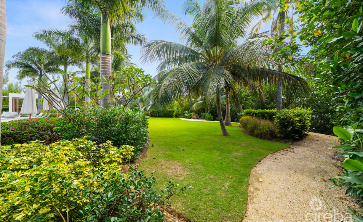 AURA  OCEANVIEW THREE BED TOWNHOME WITH DEN