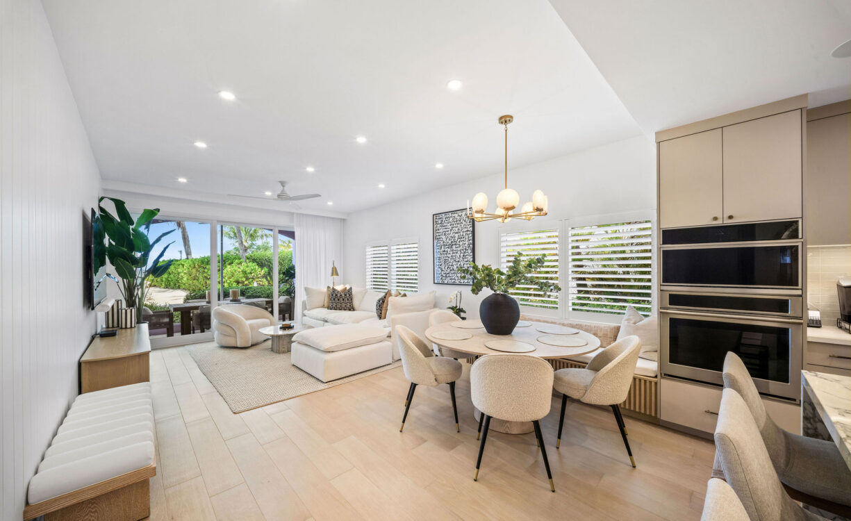 AVALON 9, EXQUISITE BEACHFRONT CONDO