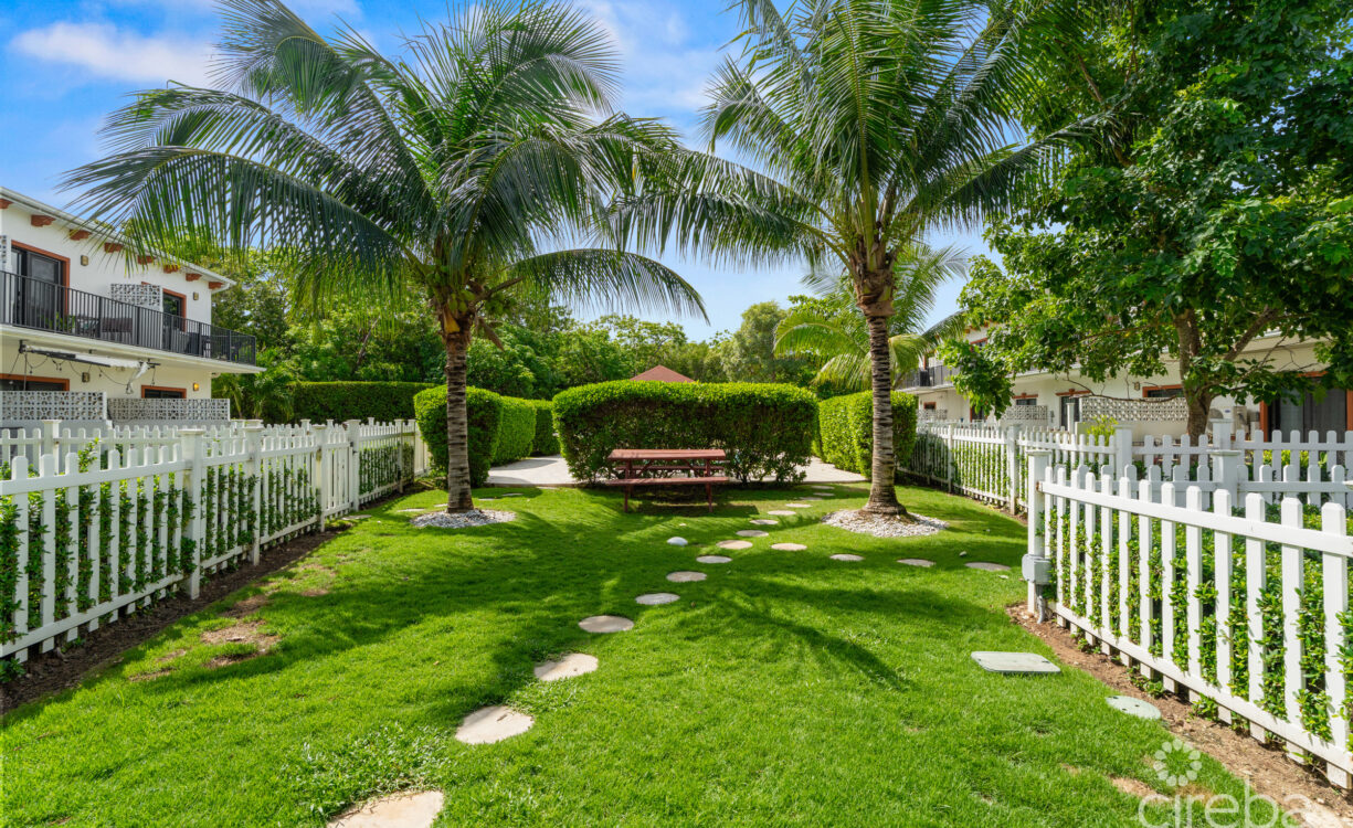 PORTOFINO GARDENS | TURNKEY 2-BED