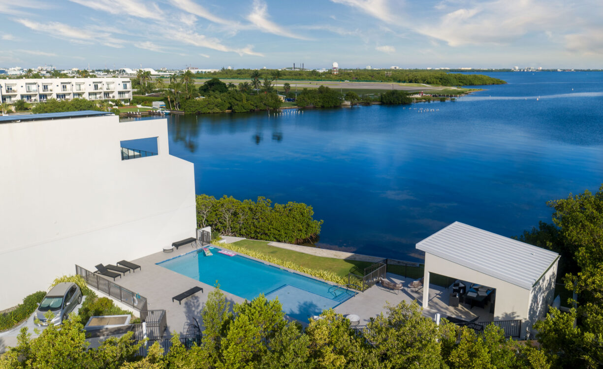 ALLURE 7, 2 BED TOWNHOME