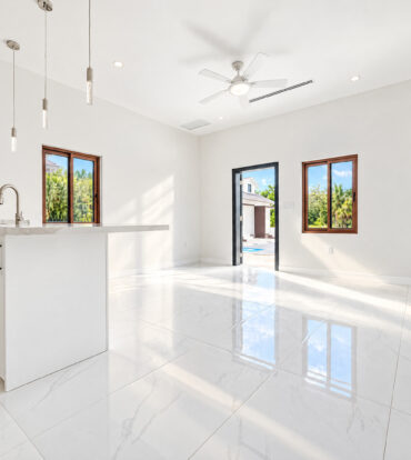 NORTH PALM HEIGHTS - END UNIT #7