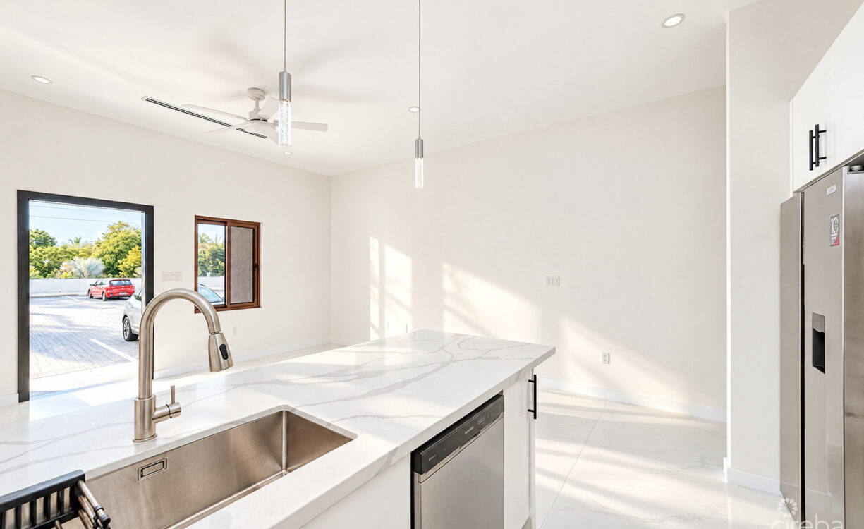 NORTH PALM HEIGHTS - END UNIT #7