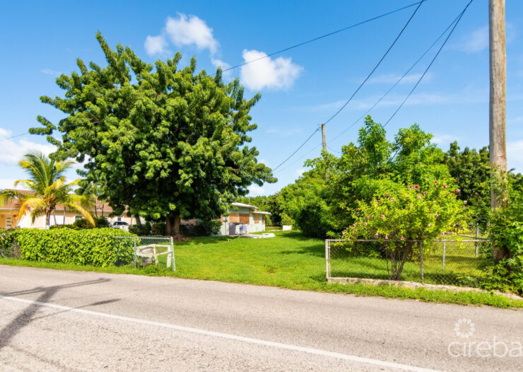 PRIME WEST BAY DEVELOPMENT OPPORTUNITY | 0.84 ACRES