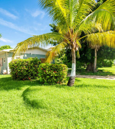 PRIME WEST BAY DEVELOPMENT OPPORTUNITY | 0.84 ACRES