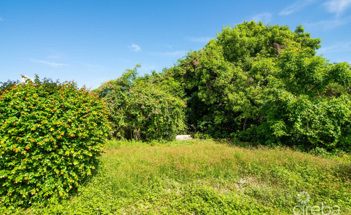 PRIME WEST BAY DEVELOPMENT OPPORTUNITY | 0.84 ACRES