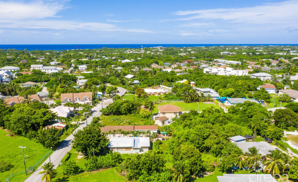 PRIME WEST BAY DEVELOPMENT OPPORTUNITY | 0.84 ACRES