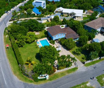 3 BR POOL HOME IN CORAL GABLES ON .47 ACRES