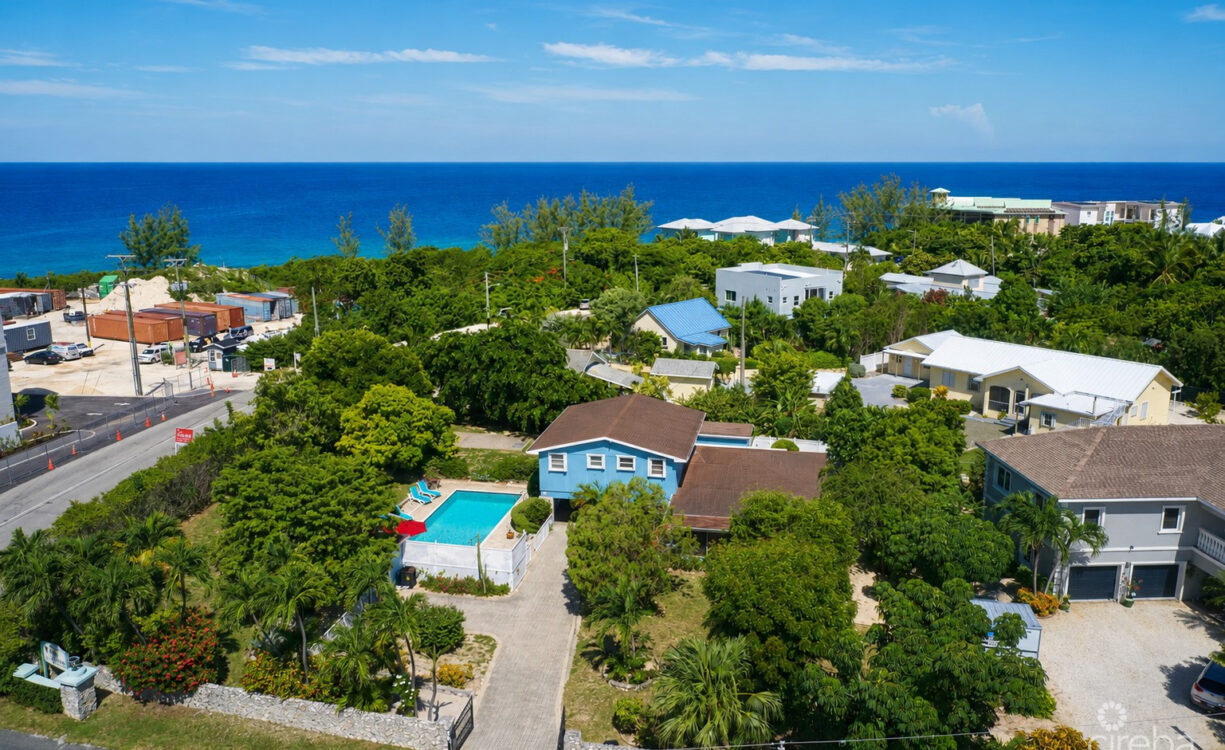 3 BR POOL HOME IN CORAL GABLES ON .47 ACRES