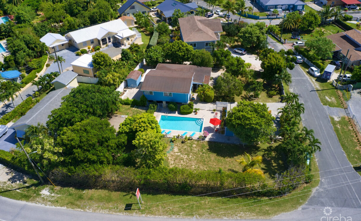 3 BR POOL HOME IN CORAL GABLES ON .47 ACRES