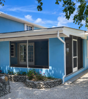 3 BR POOL HOME IN CORAL GABLES ON .47 ACRES