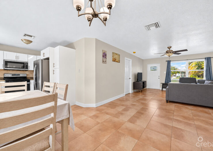 3 BEDROOM HOME ON DUPLEX LOT W/APPROVED PLANS FOR AN ADDITIONAL 4-BEDROOM HOME
