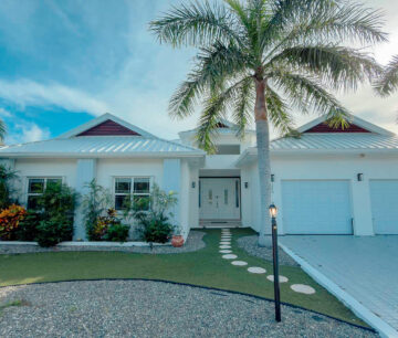 SHORECREST CIRCLE 4 BEDROOM FAMILY HOME