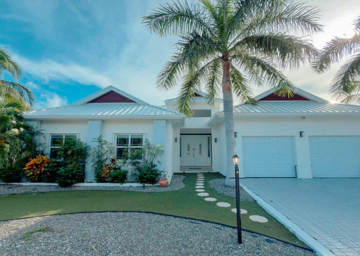 SHORECREST CIRCLE 4 BEDROOM FAMILY HOME