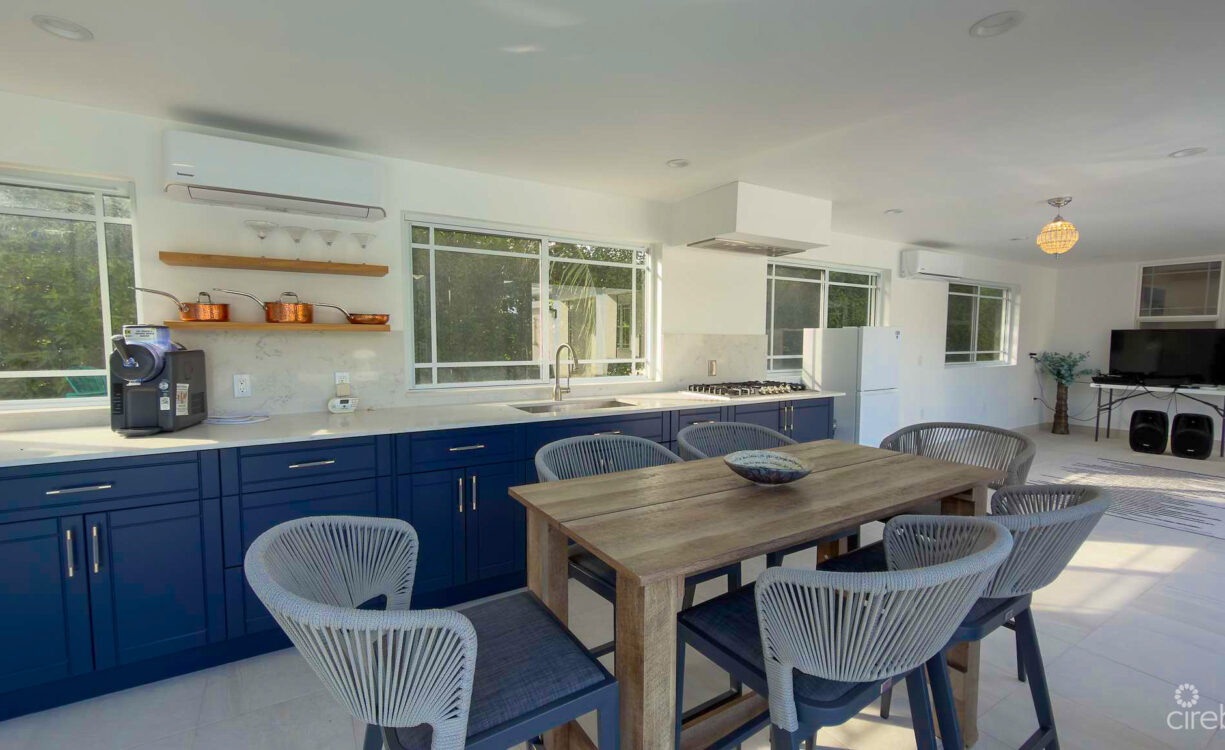 SHORECREST CIRCLE 4 BEDROOM FAMILY HOME