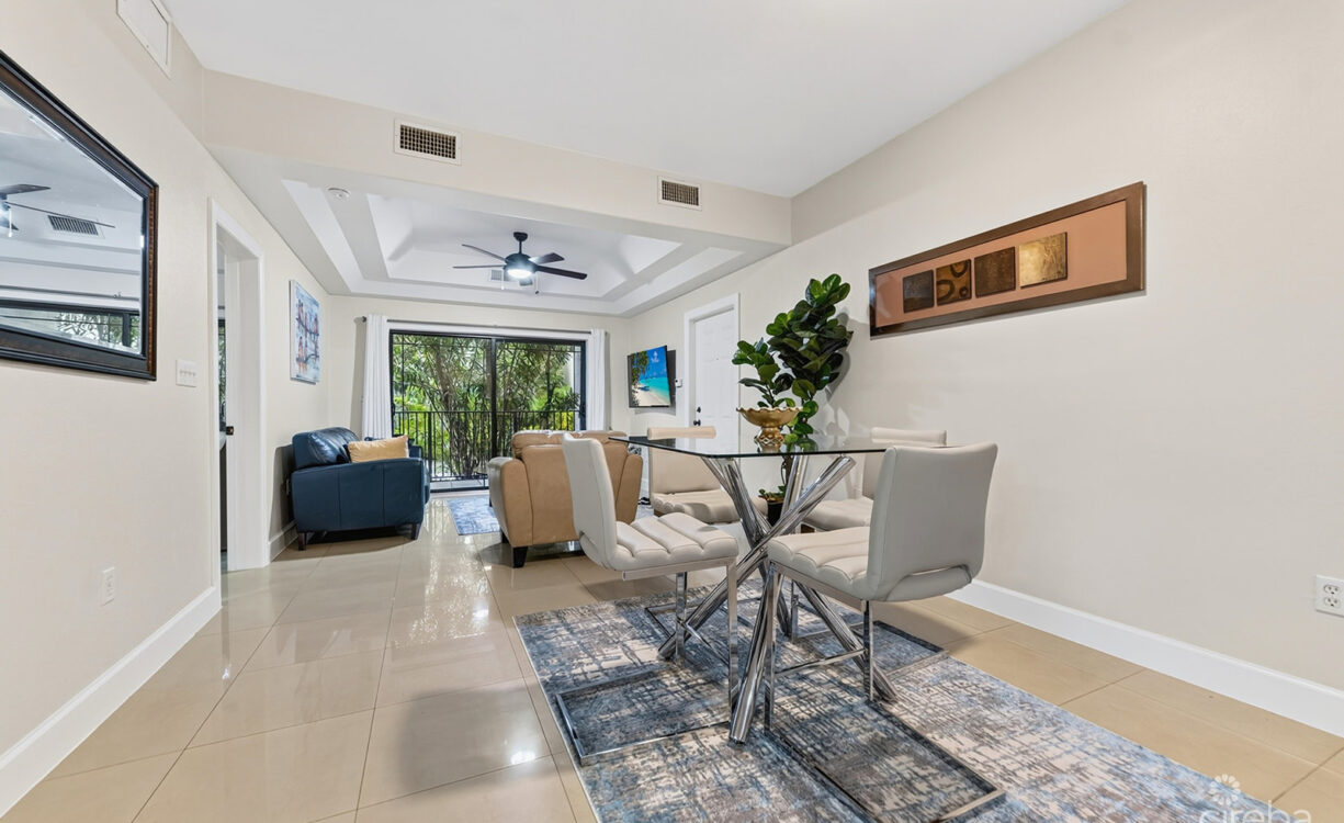COMPLETE RENOVATED LANTERN POINT 2 BED/2 BATH