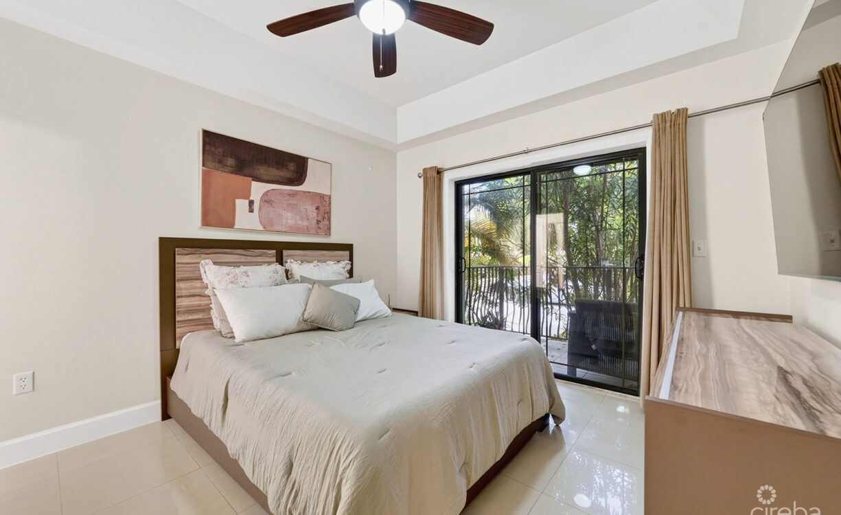 COMPLETE RENOVATED LANTERN POINT 2 BED/2 BATH