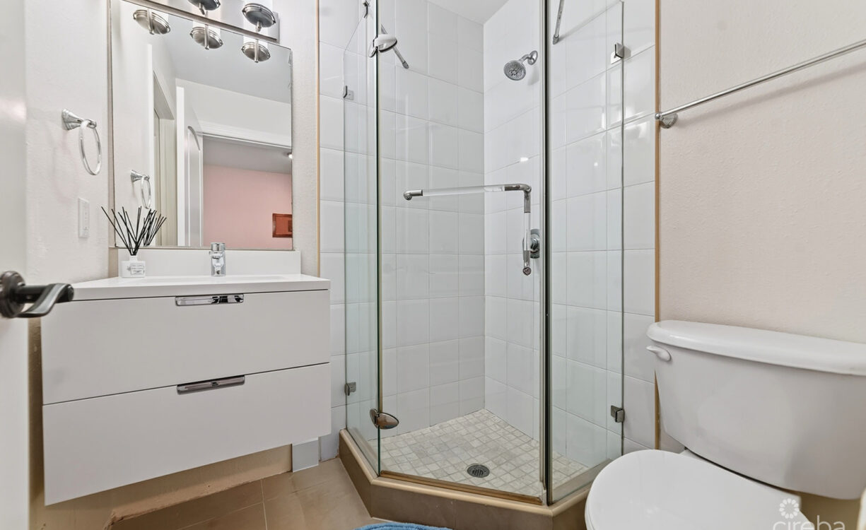 COMPLETE RENOVATED LANTERN POINT 2 BED/2 BATH