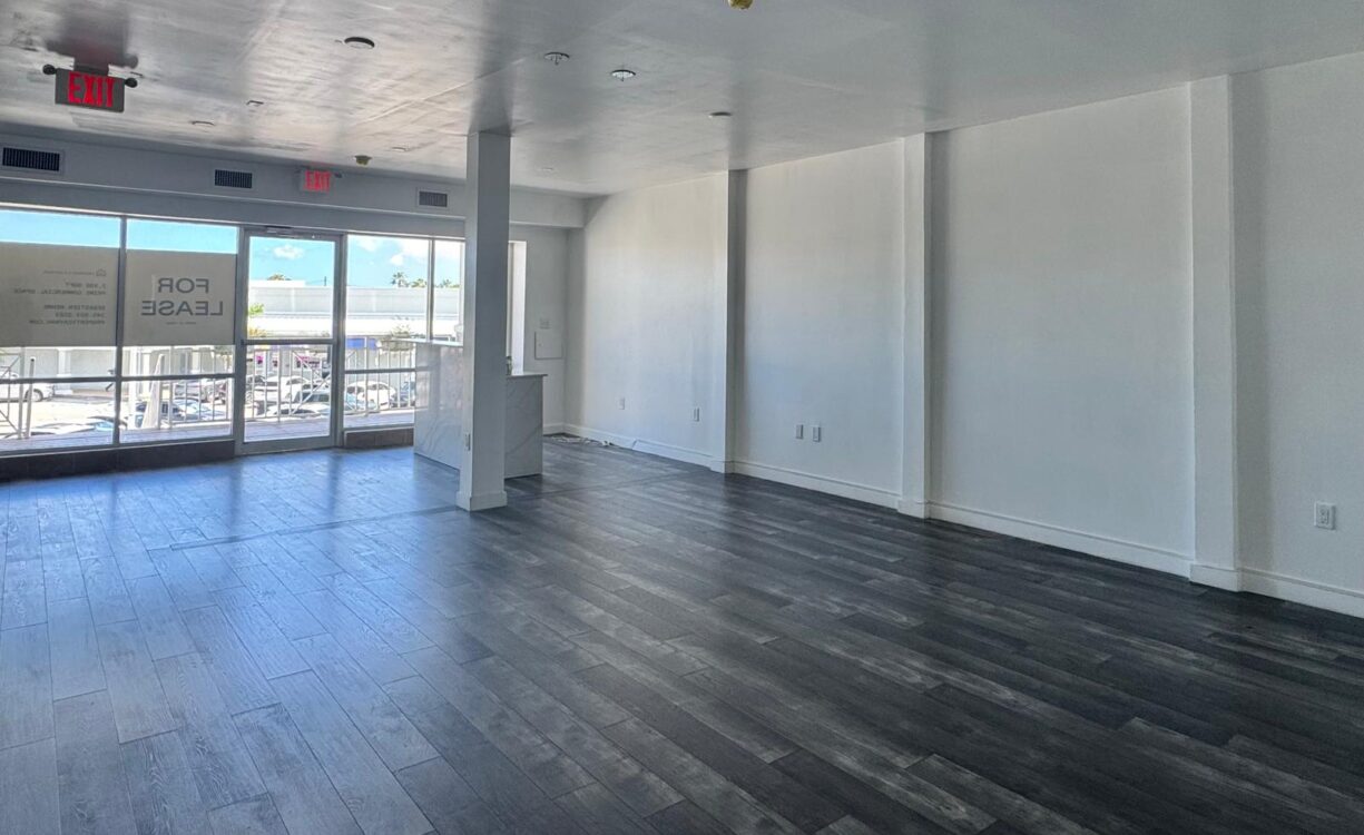 THE STRAND 24, SEVEN MILE BEACH COMMERCIAL SPACE