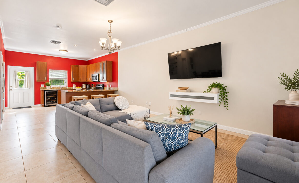 PINEAPPLE WAY 19A, BODDEN TOWN HOME