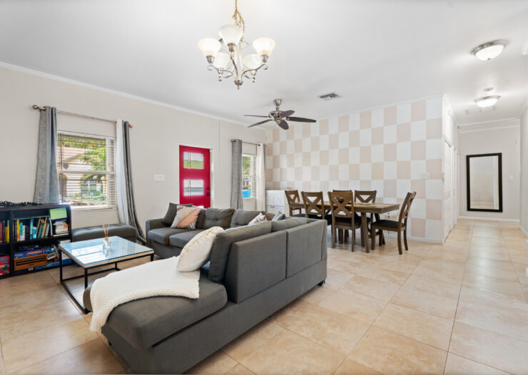 PINEAPPLE WAY 19, BODDEN TOWN HOME
