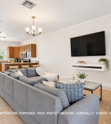 PINEAPPLE WAY 19, BODDEN TOWN HOME