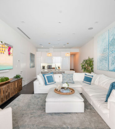 FIN 27, OCEANFRONT CONDO