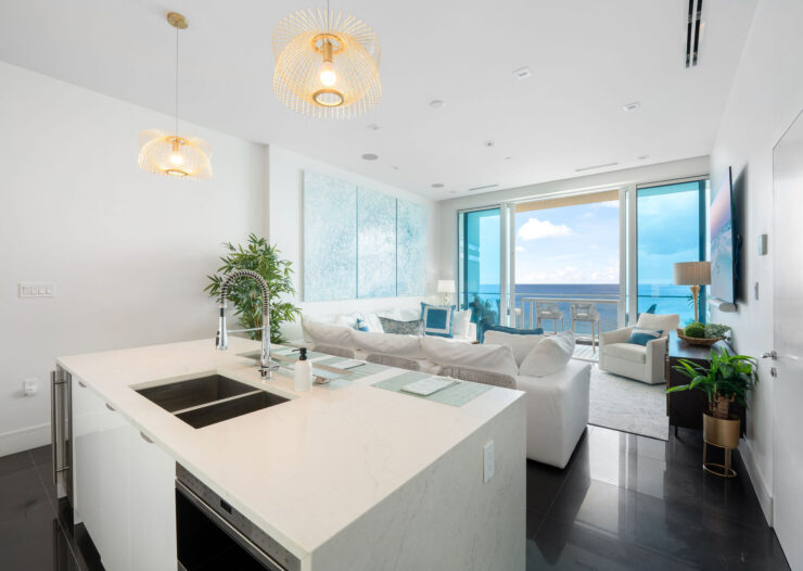 FIN 27, OCEANFRONT CONDO