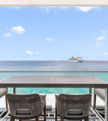 FIN 27, OCEANFRONT CONDO